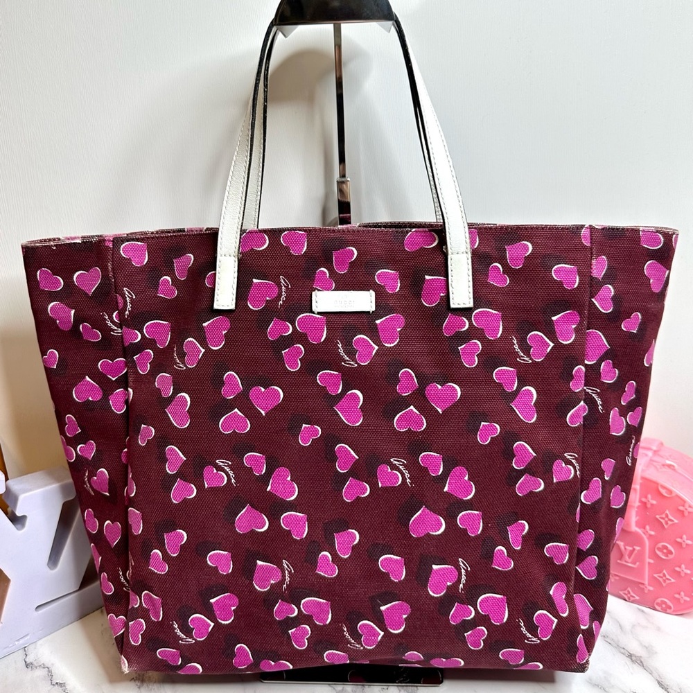 Limited Edition GUCCI Heartbeat Print Canvas Tote Bag - Picture 3 of 17